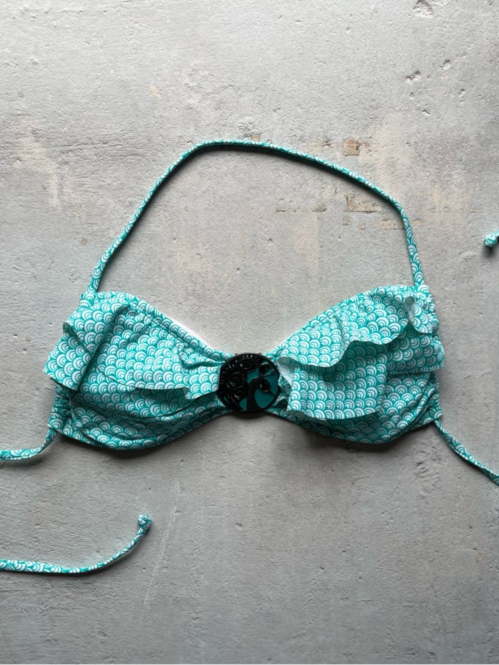 Hobie Teal Scallop Print Ruffle Bikini Top with Center Ring